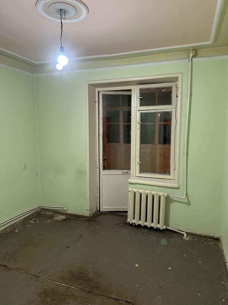 Продам ул. Абая Джангох  3/1/5 бал 2,20х7 кирпич