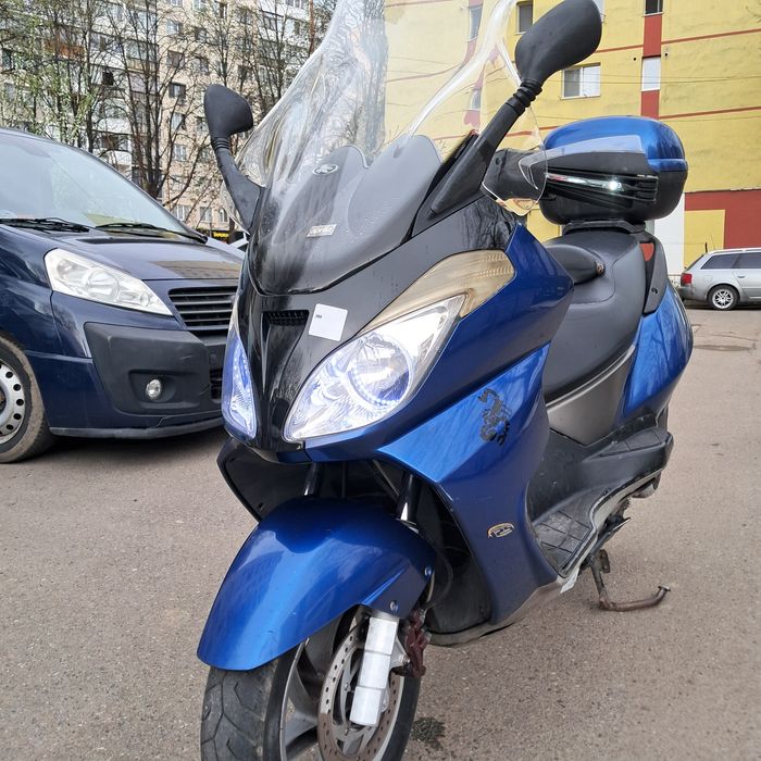 Aprilia atlantic 125cc. An 2004.
