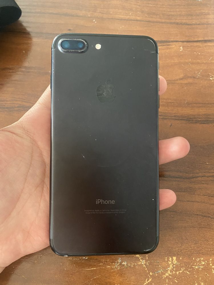 Iphone 7plyus 128gb yomks 100% uselinniy qoyilgam yaxshisi