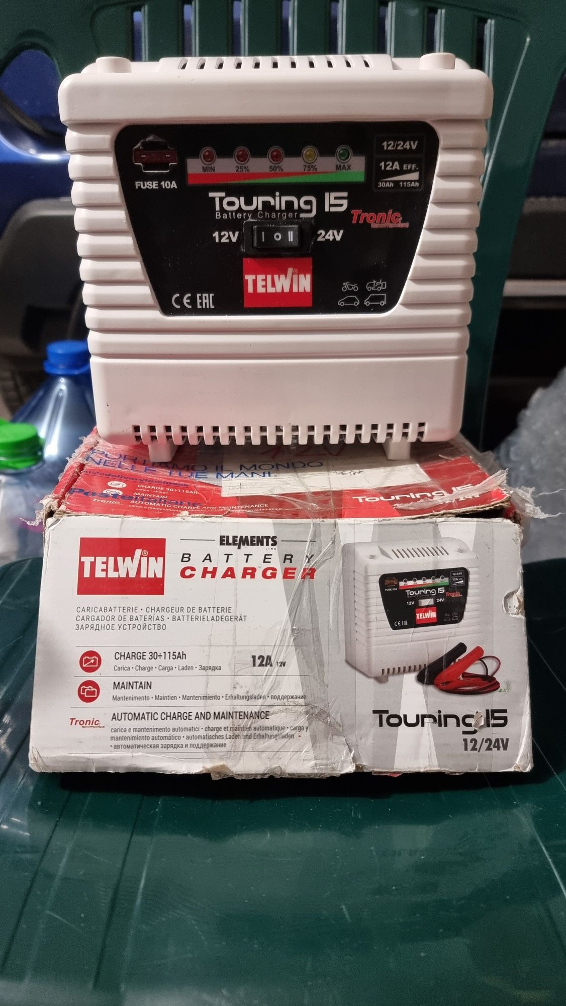Зарядно за акумулатори Telwin 12/24v