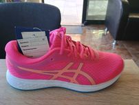 Оригинални спортни обувки Asics