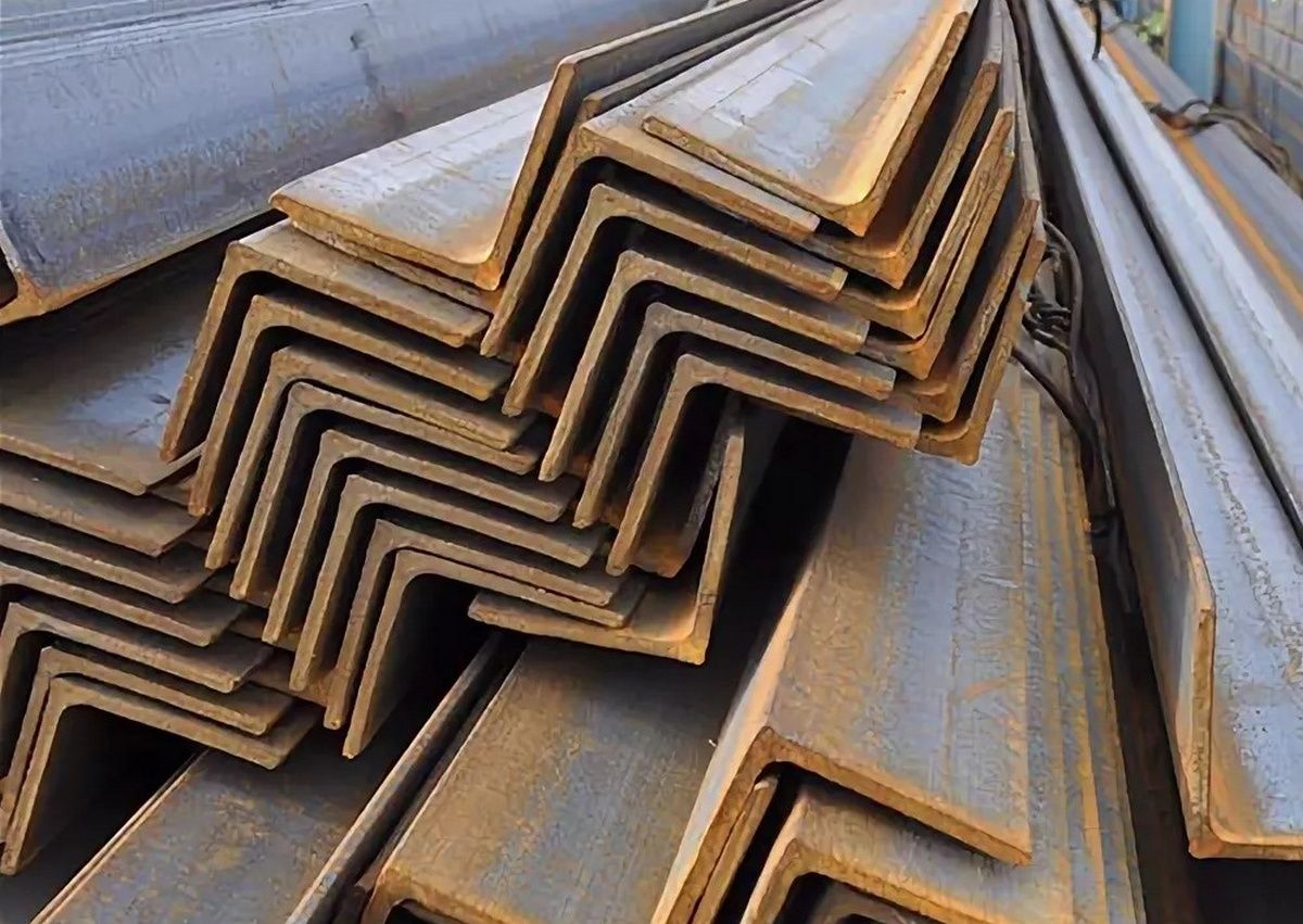 Уголок 125 и 100 стальной ММК. Опт и розница. Кешбек 1,5%