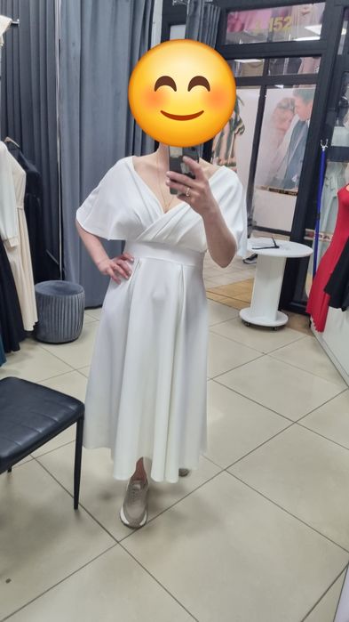 Продам платье белое