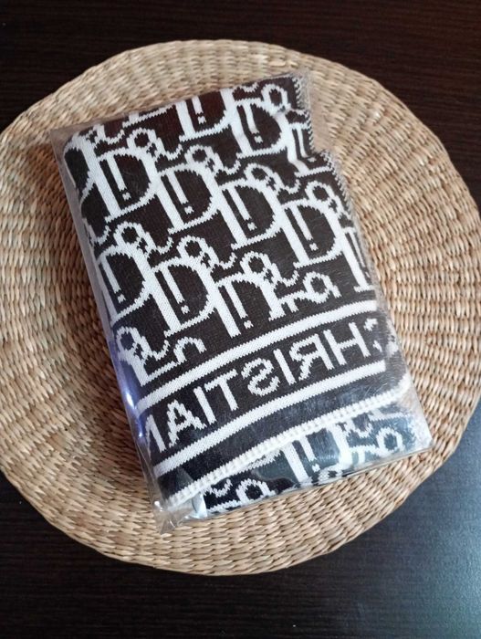 Дамски шал 22лв.