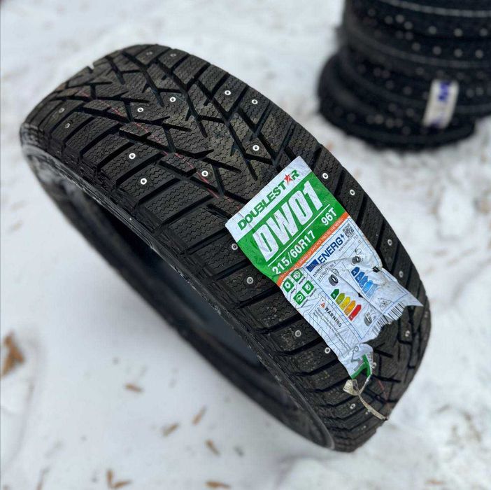 Новые зимние шины с шипами 215 60 R17