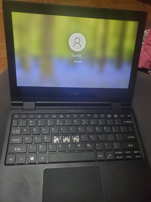 Acer TravelMate Spin B118 touchscreen