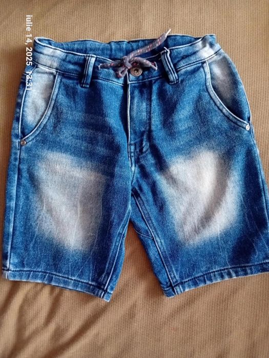 Lot pantaloni scurti 134