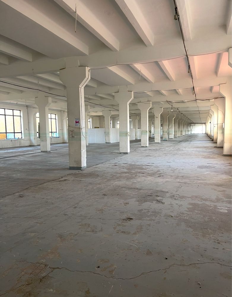 Помещение в аренду 10 000 м²  в центре города Чирчик