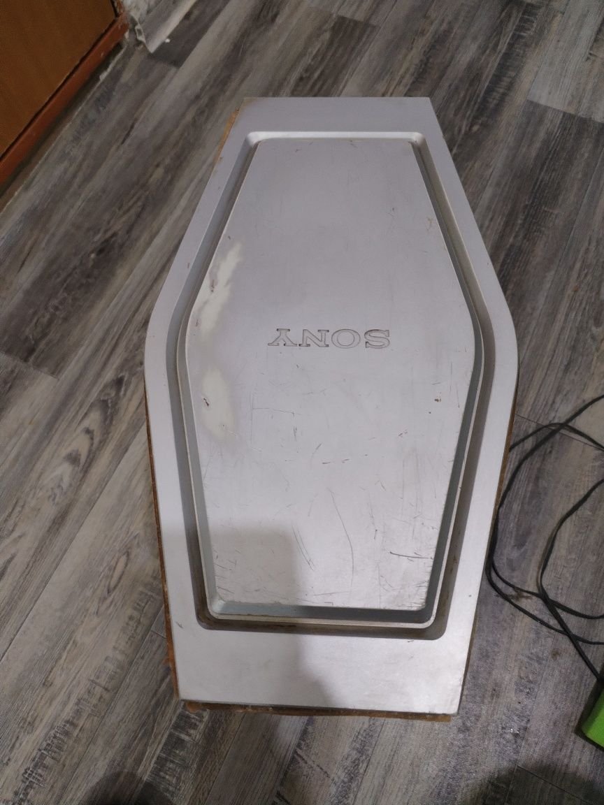 Очень мощный Сабвуфер Sony SS-WS500 Subwoofer with two matching speake