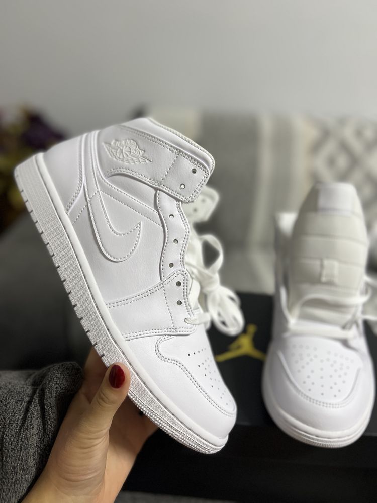 Jordan обувки nike НОВИ