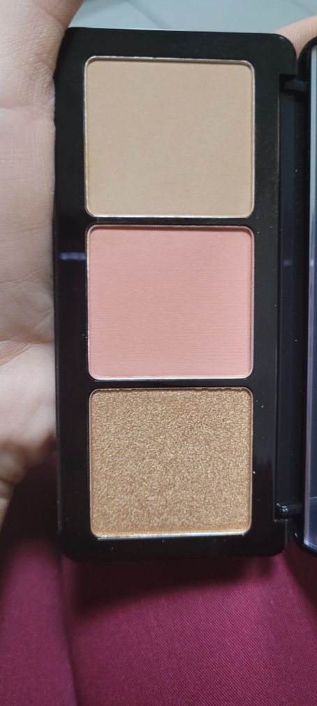 Paleta Douglas noua