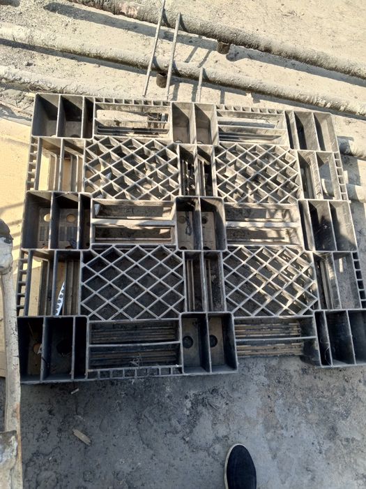 Пластмас поддонлар тахта поддонлар фанералар