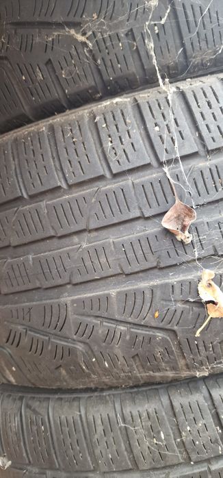 235 50 r 19 iarna un set si vara un set