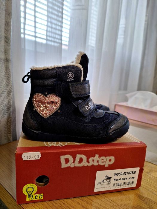 Продавам детски ботуши за момиче  D.D Step 28 номер.