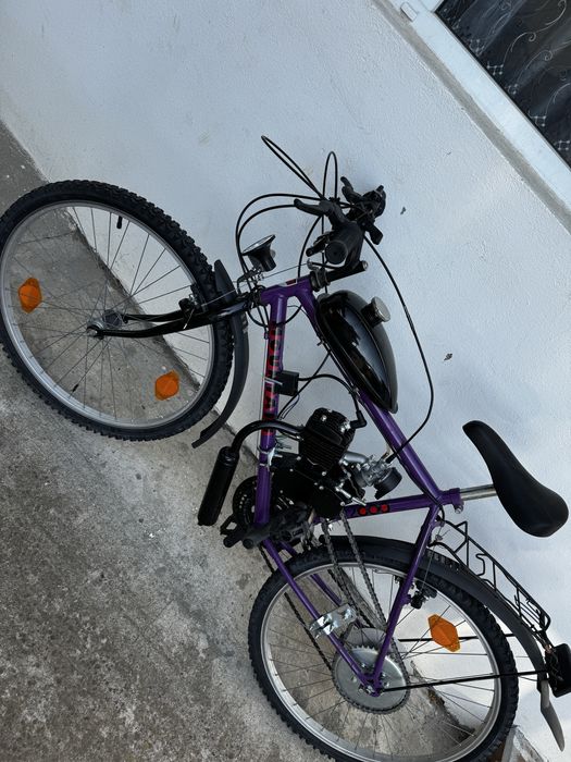 Bicicleta pe benzina ca noua