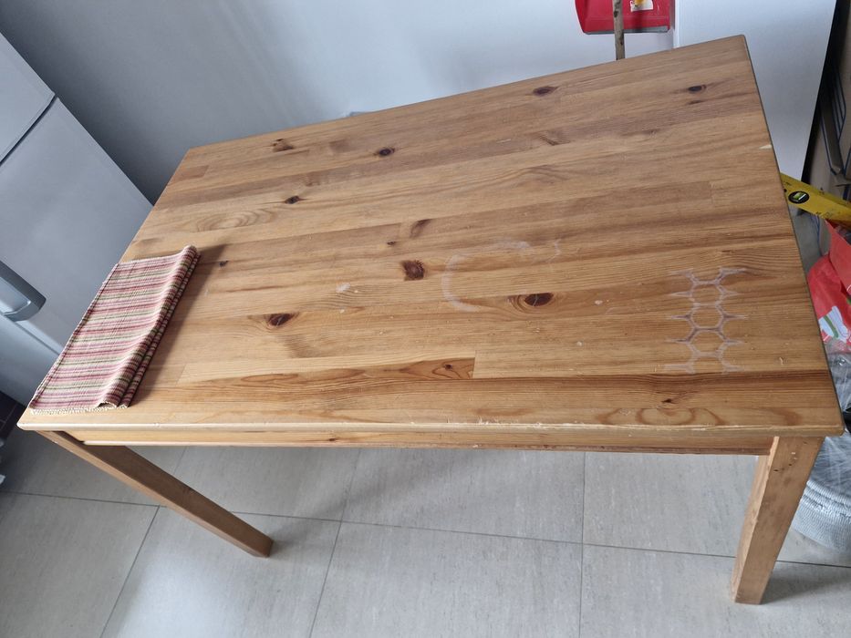 Masa de lemn din Ikea