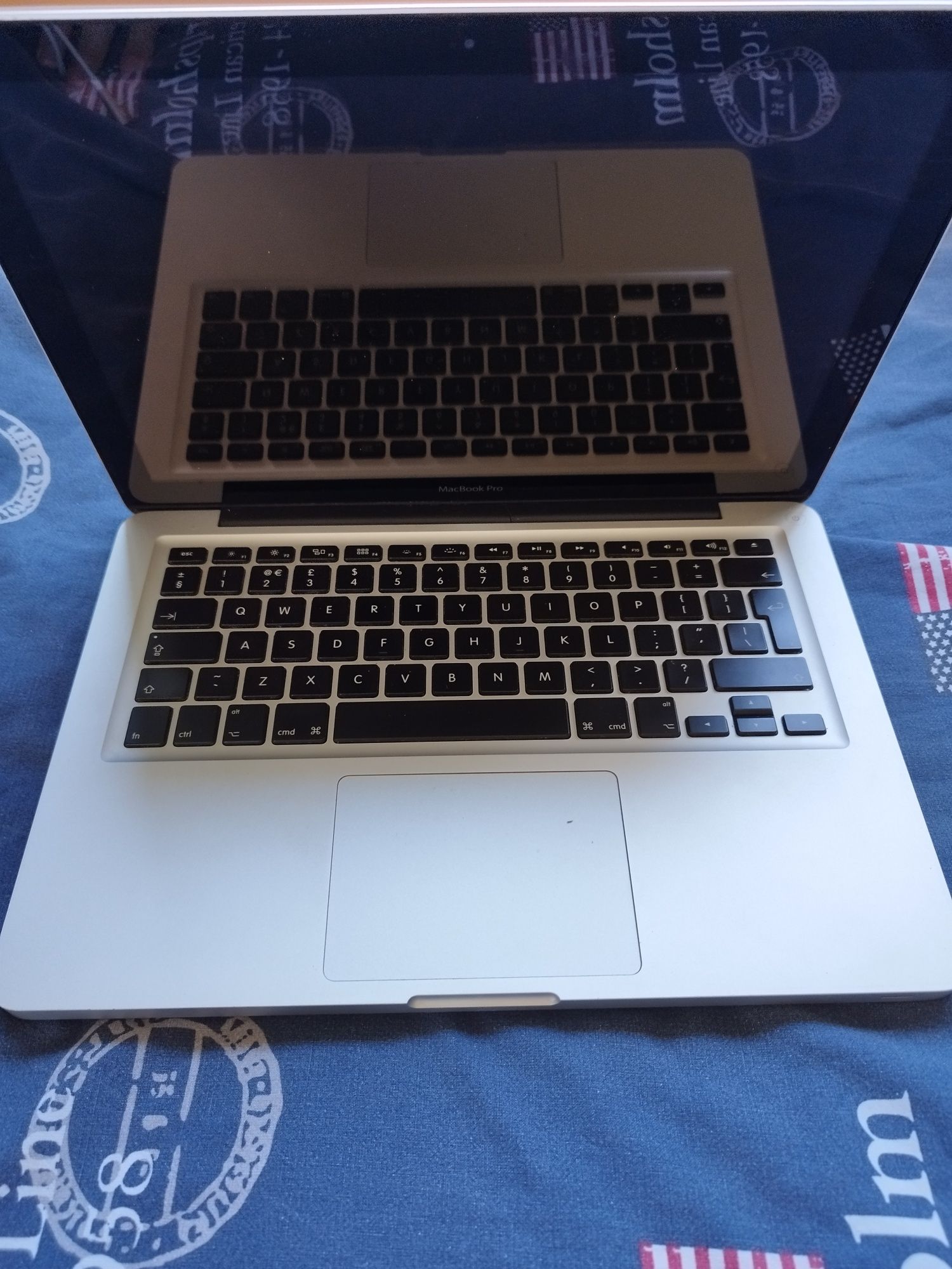 MacBook Pro 2010 на части