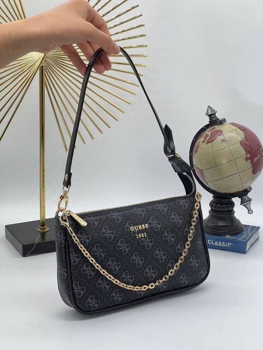 Стилна дамска чанта