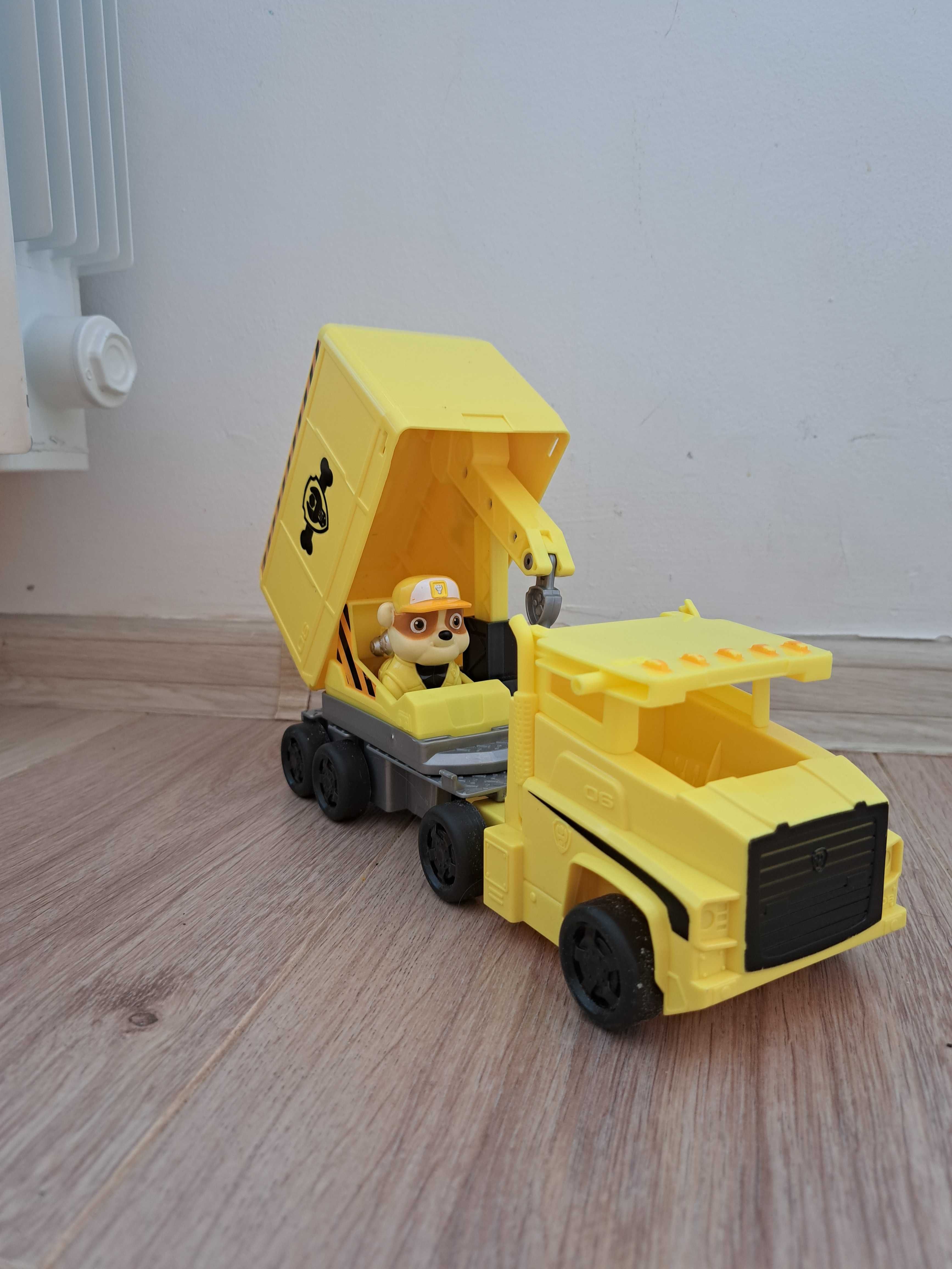 Paw Patrol Rescue Truck фигура с камион, Rubble, Рабъл, Пес Патрул