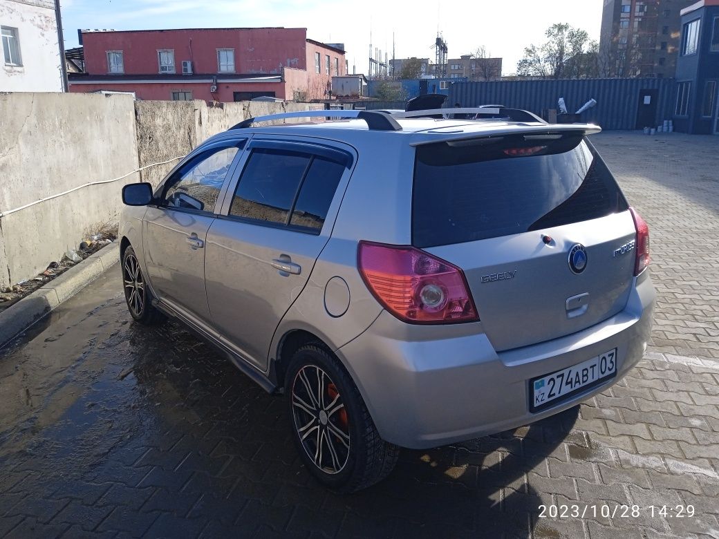 Продам авто Geely mk кросс