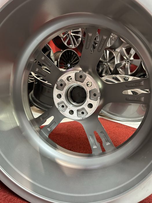 19 цола BMW M5 M8  G30 31  X5 G05 X6 G06 Оригинални