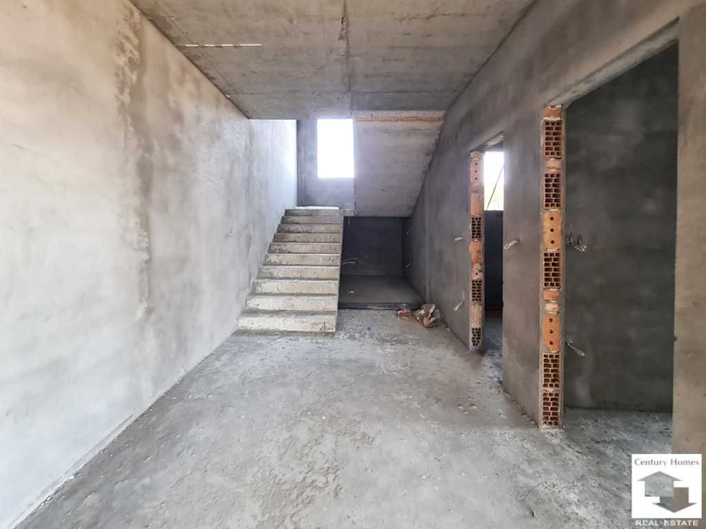 Продава се Къща в с. Пчелище, Област Велико Търново - 520 кв.м за 722 €/кв.м - Снимка #9
