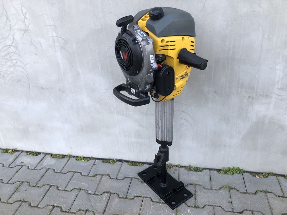 Ciocan Demolator pe Benzina Wacker Neuson BH 65 27x80 Fabricatie 2020