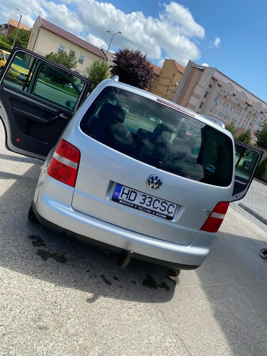 Se vinde Touran stare bună