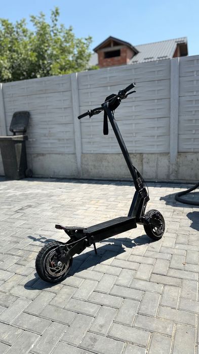 Trotineta electria KUKIRIN G2 2025