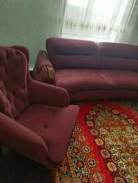 Тройка диван-кресло бордового цвета
