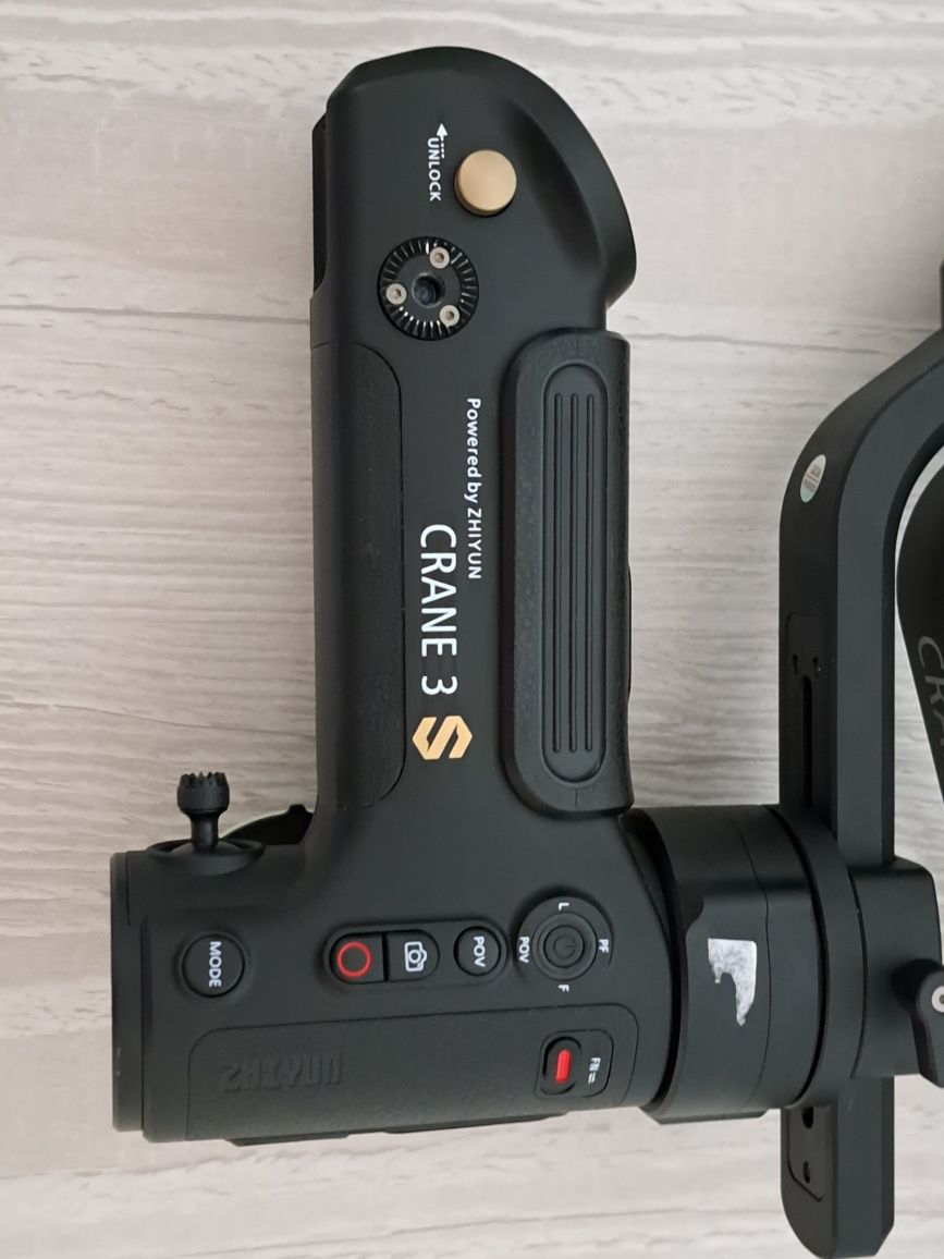 Stabilizator Gimbal foto video Zhiyun Crane 3S