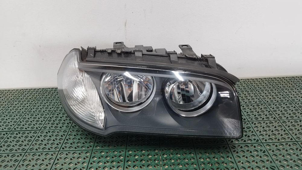 Far dreapta BMW X3 E83 Facelift cu halogen de pe masina volan stanga