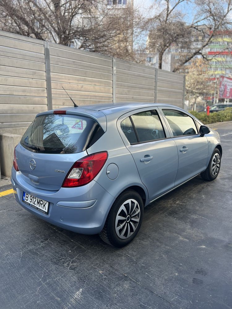 Opel Corsa D/ 1.2 benzina/ An 2009