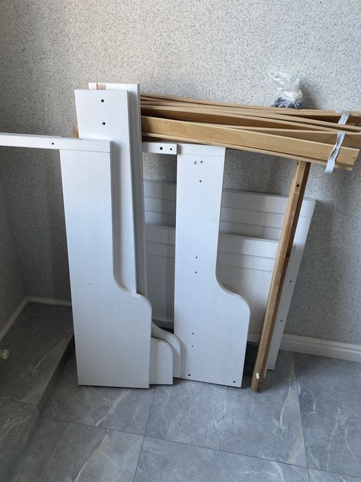 IKEA подросткоя кровать, белая