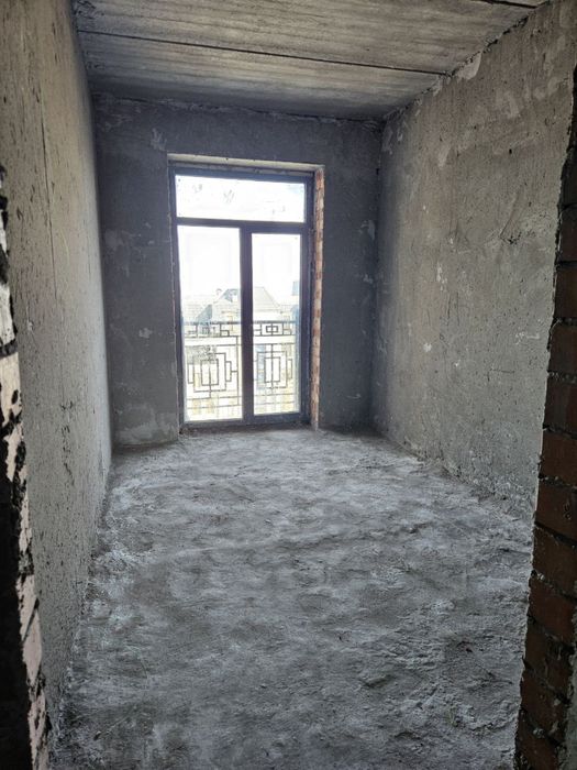 Xon Saroy , Яккасарай 128 м2