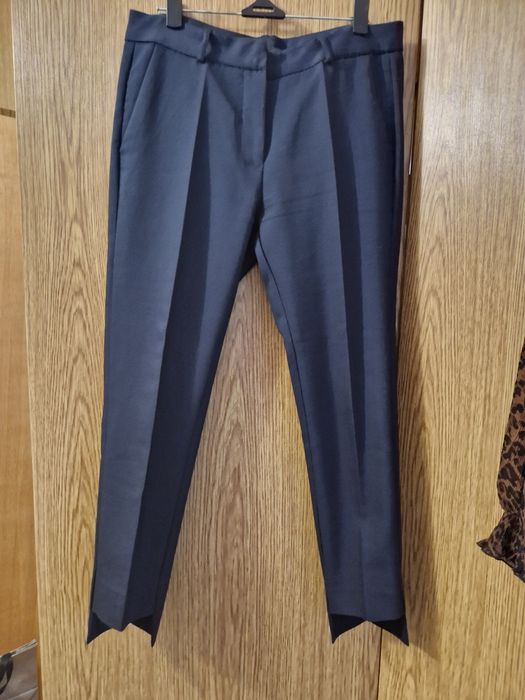 Pantaloni mărimea 36