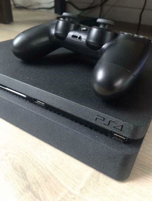 Playstation 4 черный цвет