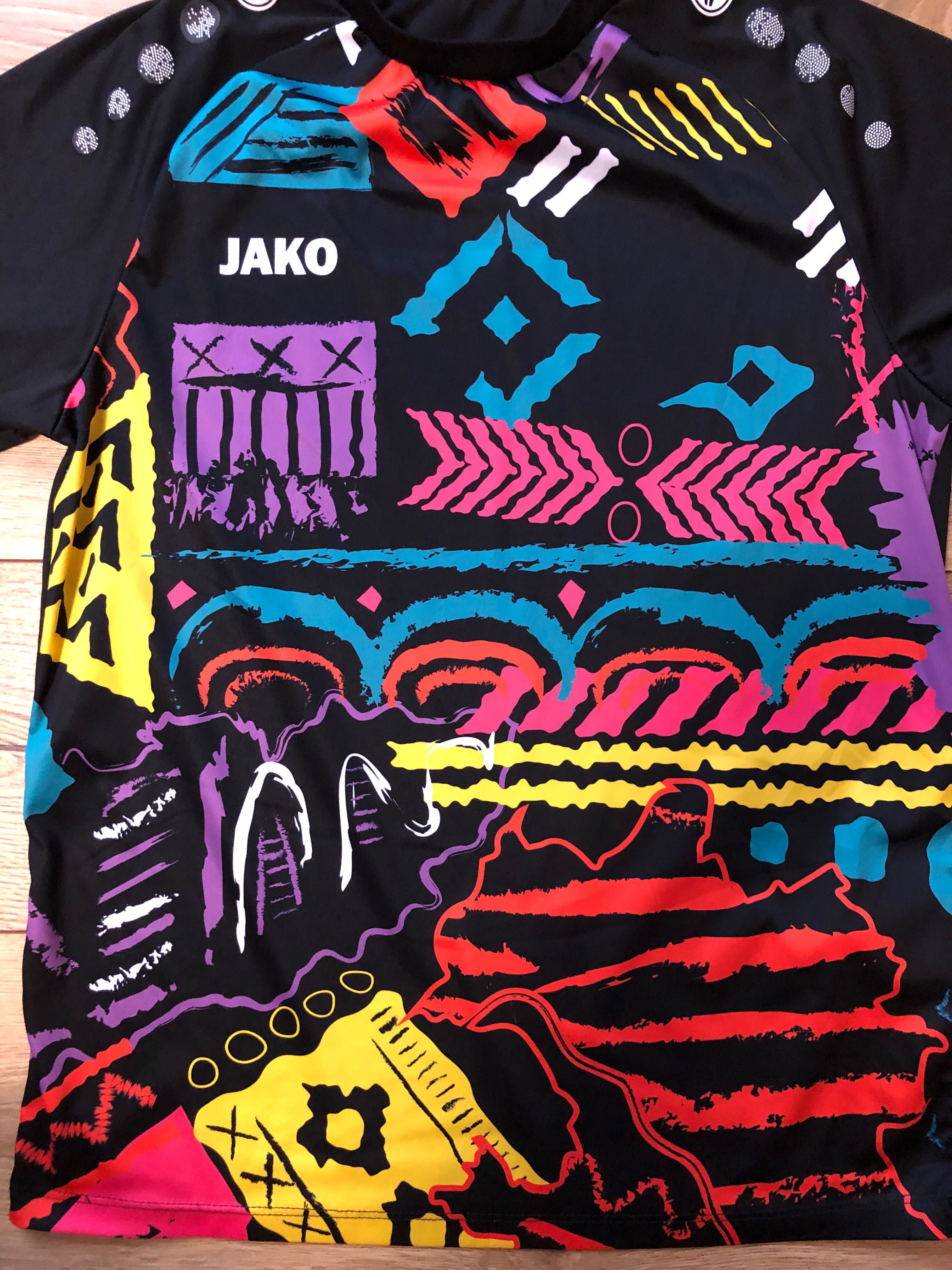 JAKO-tricou in stare impecabila pentru baieti