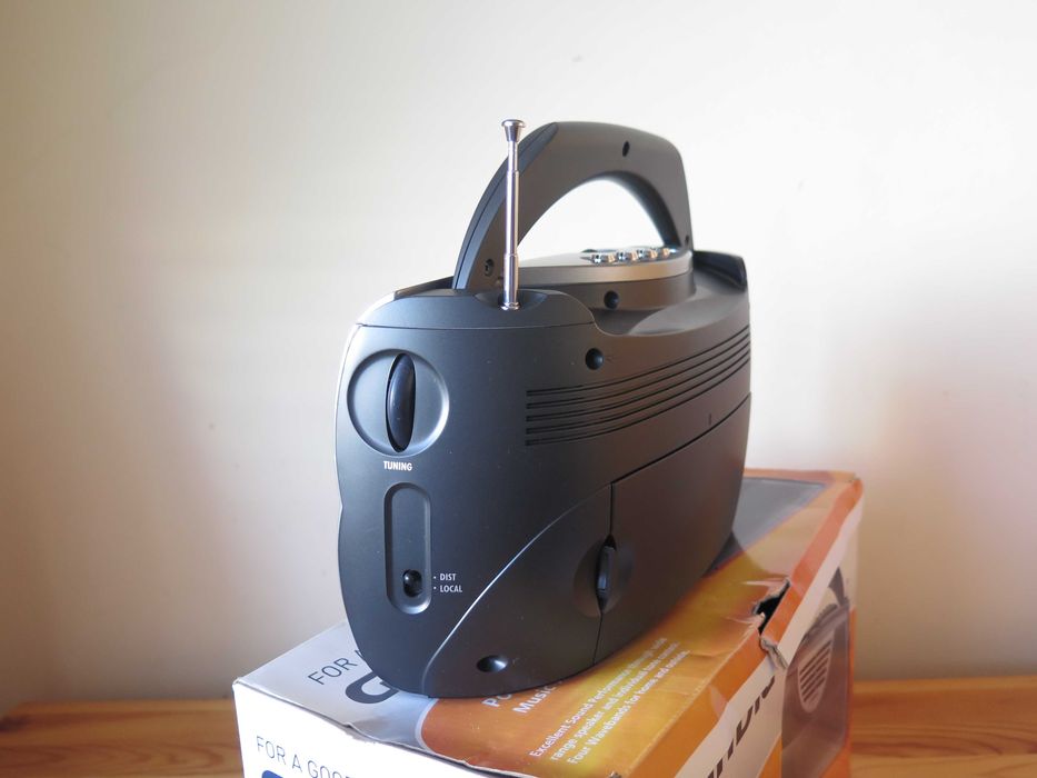 Ново-GRUNDIG,music 70 ,радио,2012год