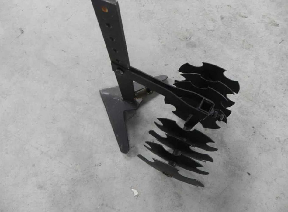 Prasitoare afanator pentru sol cu 8 discuri pentru motocultor motosapa