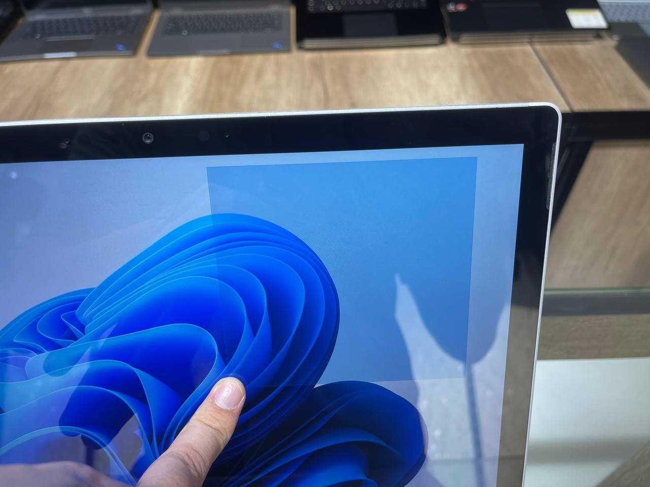 SURFACE Book 3 Сенсорный CORE i7-1065G7, 16гб 256 ssd Nvidia GTX 1650