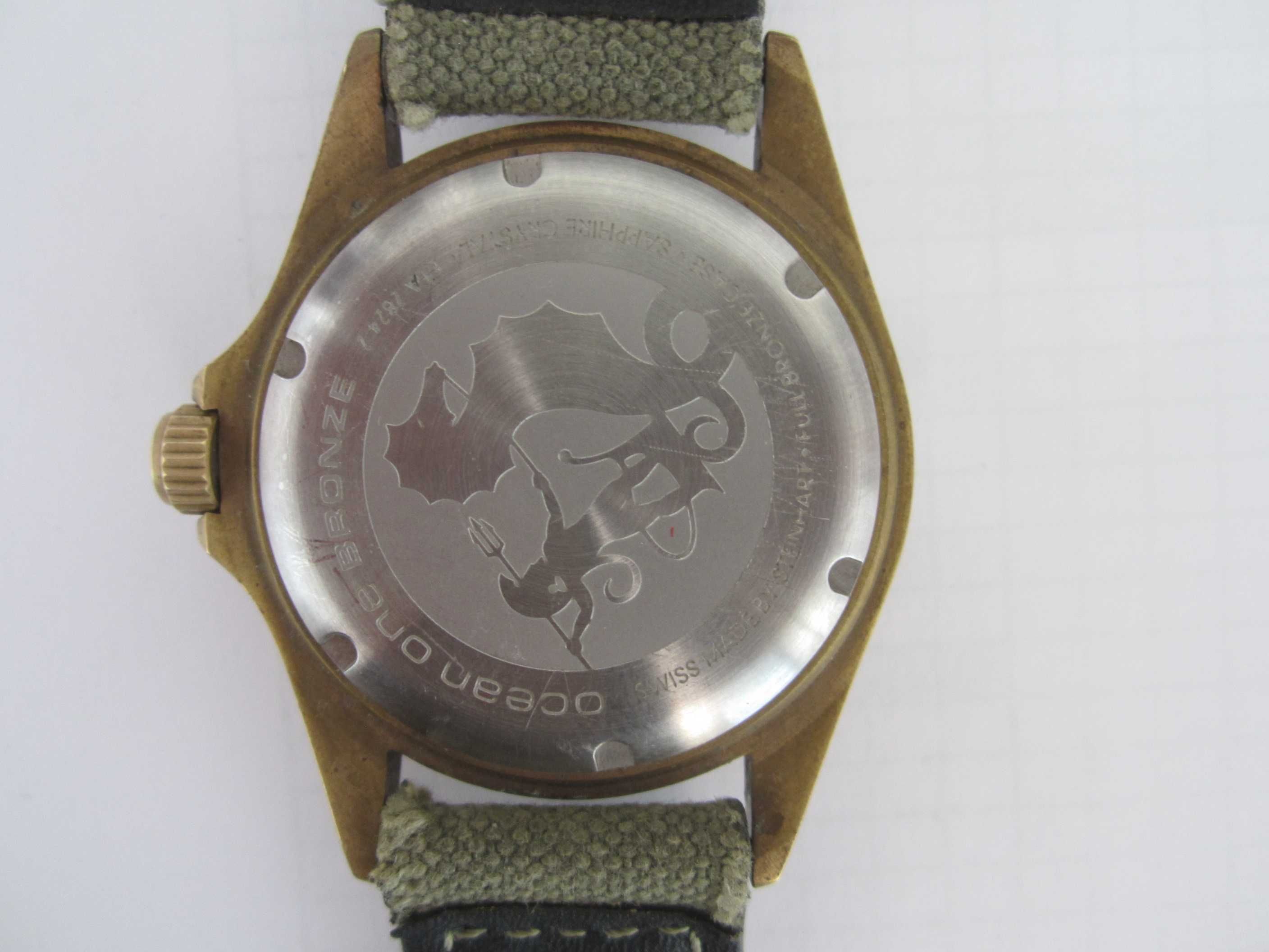 Steinhart Ocean One Bronze GREEN Diver часовник 42mm