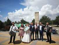 Оркестър за извеждания на булки  и сватби.
