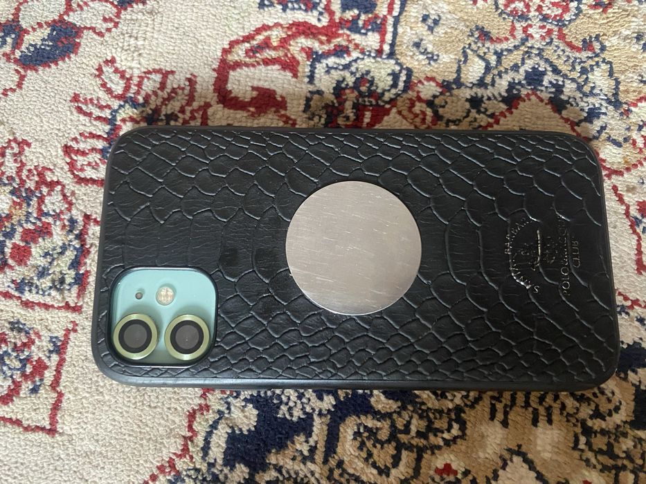 iPhone 11 с гарантией