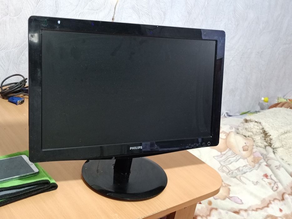 Продам монитор Philips