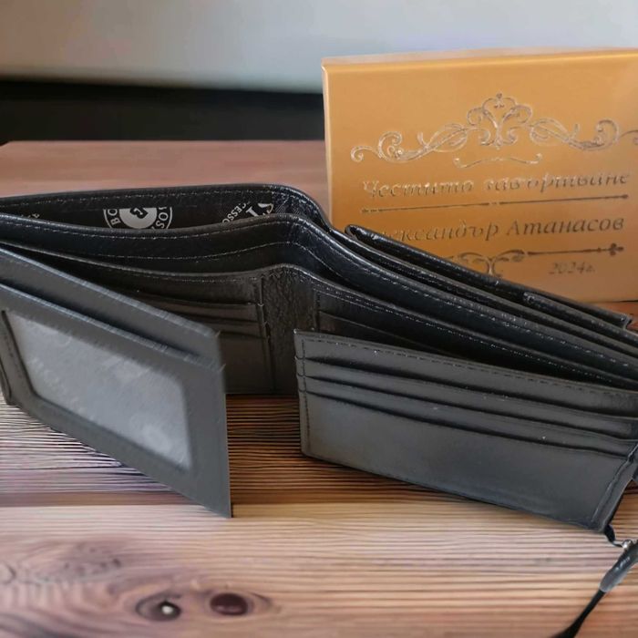 Лазерно гравирано мъжко портмоне от италианска естествена кожа