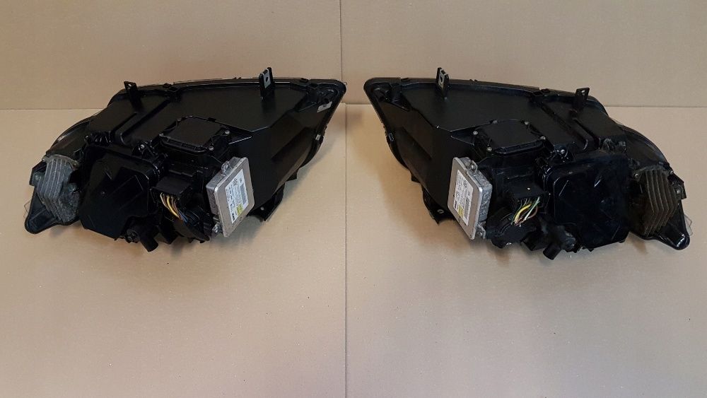 BMW 3 E90 E91 LCI far stanga dreapta faruri facelift xenon bixenon