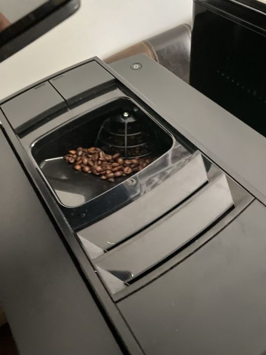Expresor automat Jura S8