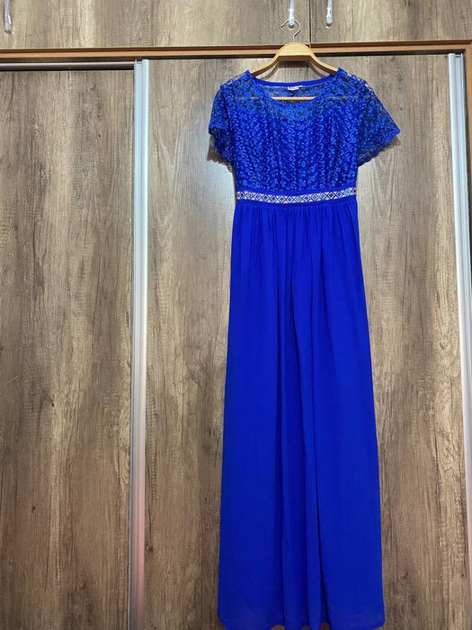 Платье вечерняя.