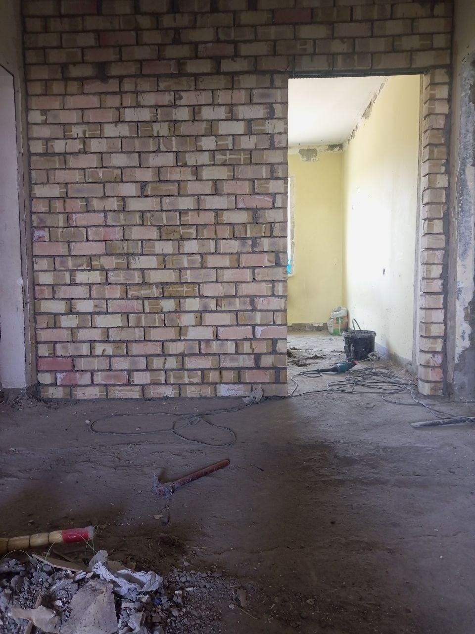 Балконга гишт терамиз Ремонт балкона и квартиры подключ кладка балкона